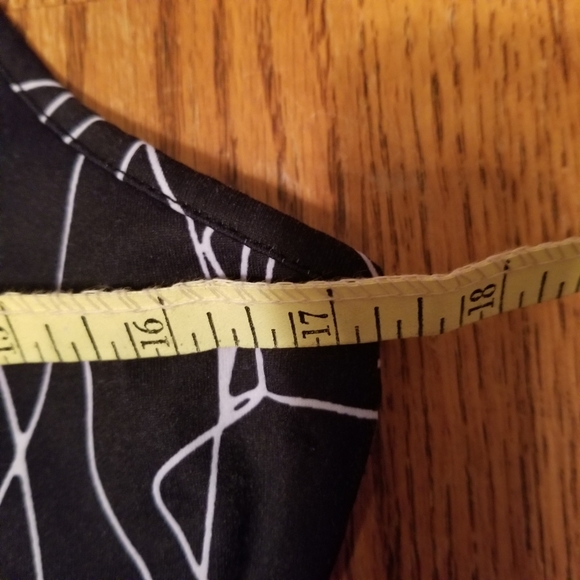 Fabletics Racerback Tank Top - Picture 6 of 10